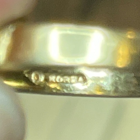 Vintage KOREA Gold Plated Cubic Zirconia Emerald Green Color Band Ring Size 8 - Picture 4 of 6